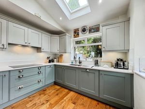 Kitchen- click for photo gallery